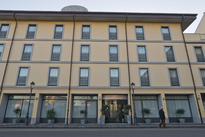 Hotel Cavour Novare Extérieur photo